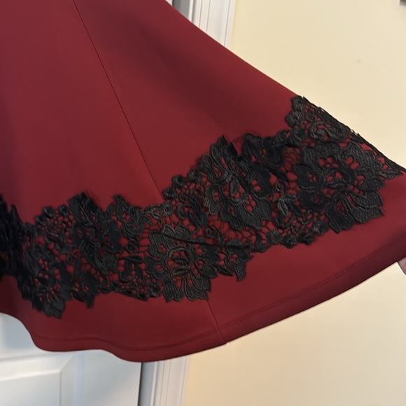 Burgundy dress with black trim - great for the holidays! Size S - Picture 3 of 6